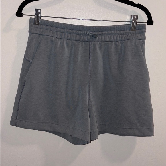 lululemon softstreme high-rise shorts 4" - Picture 7 of 13